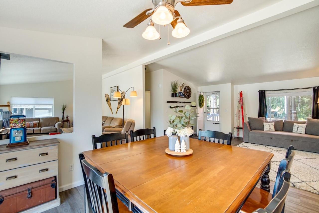 Riverfront Home With Deck, Near Mount Rainier! Packwood Exterior foto