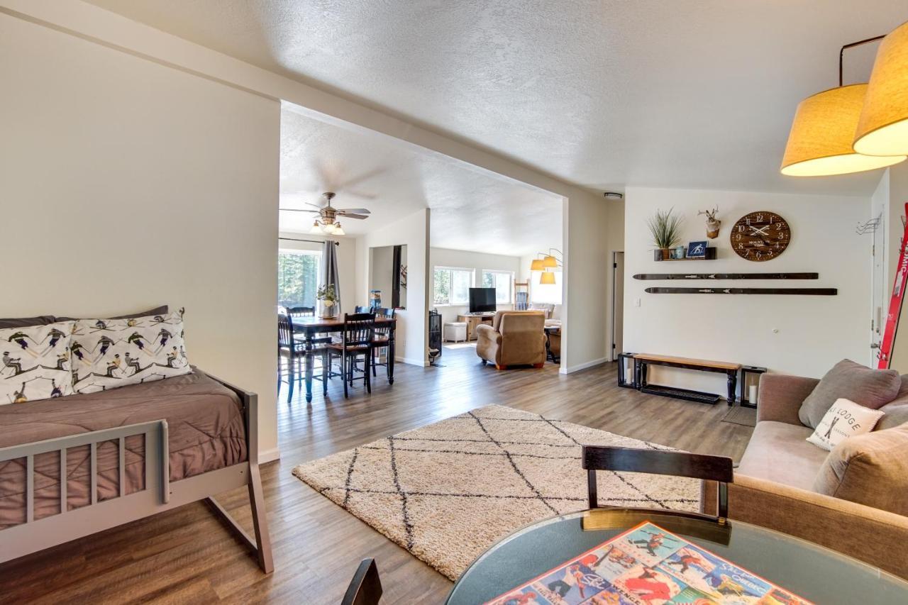 Riverfront Home With Deck, Near Mount Rainier! Packwood Exterior foto